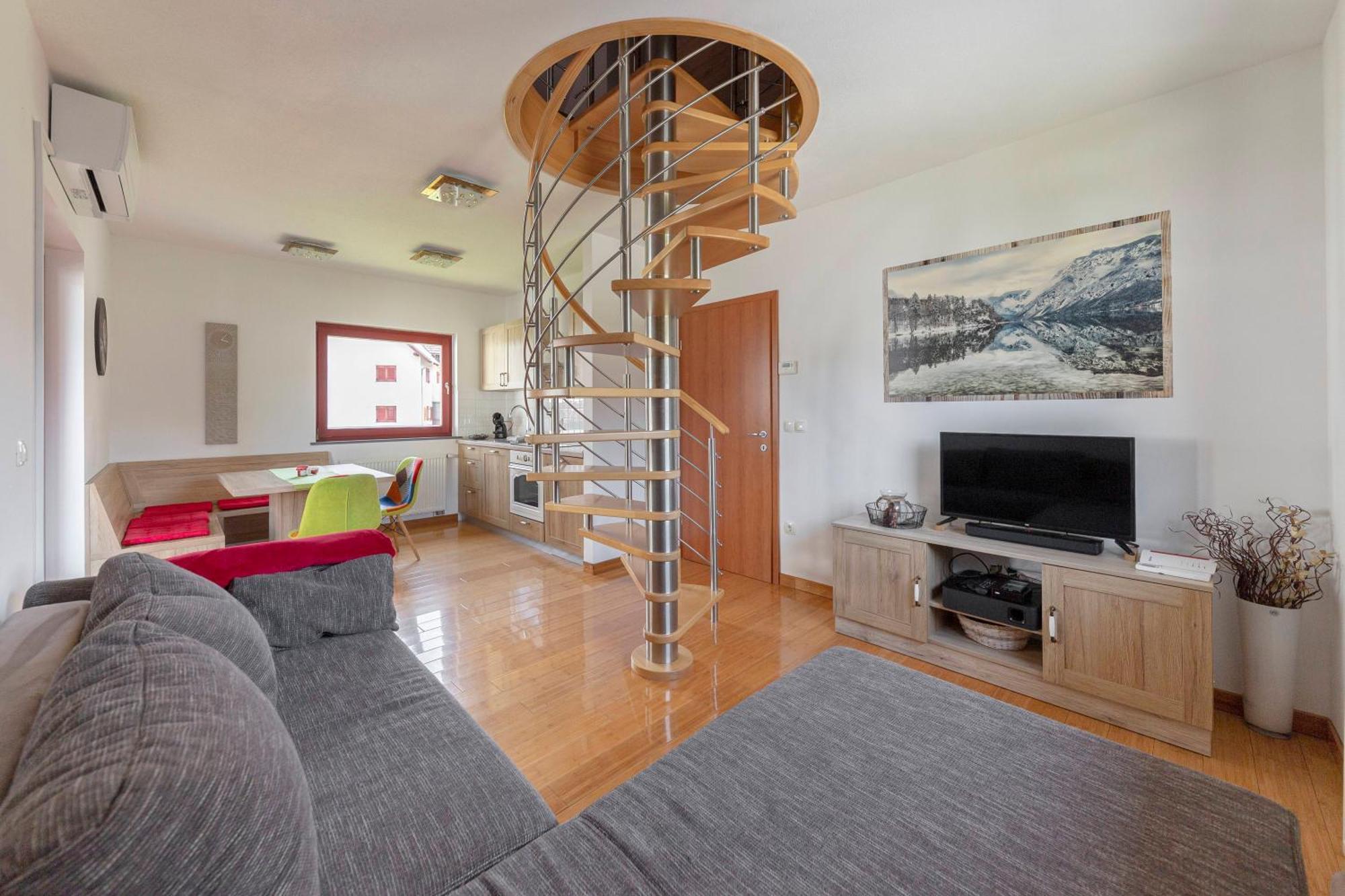 בוהין Timber Apartment מראה חיצוני תמונה