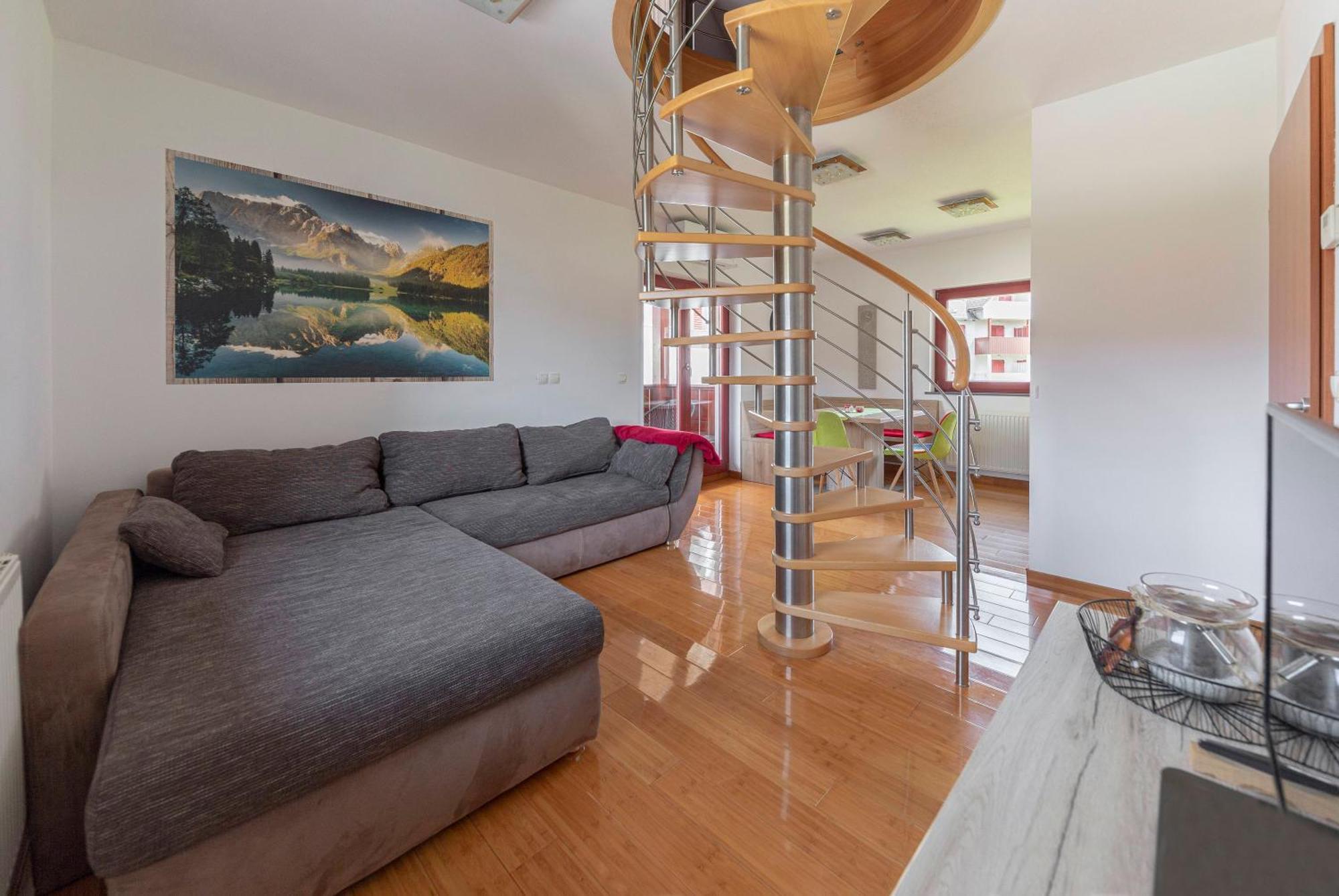 בוהין Timber Apartment מראה חיצוני תמונה