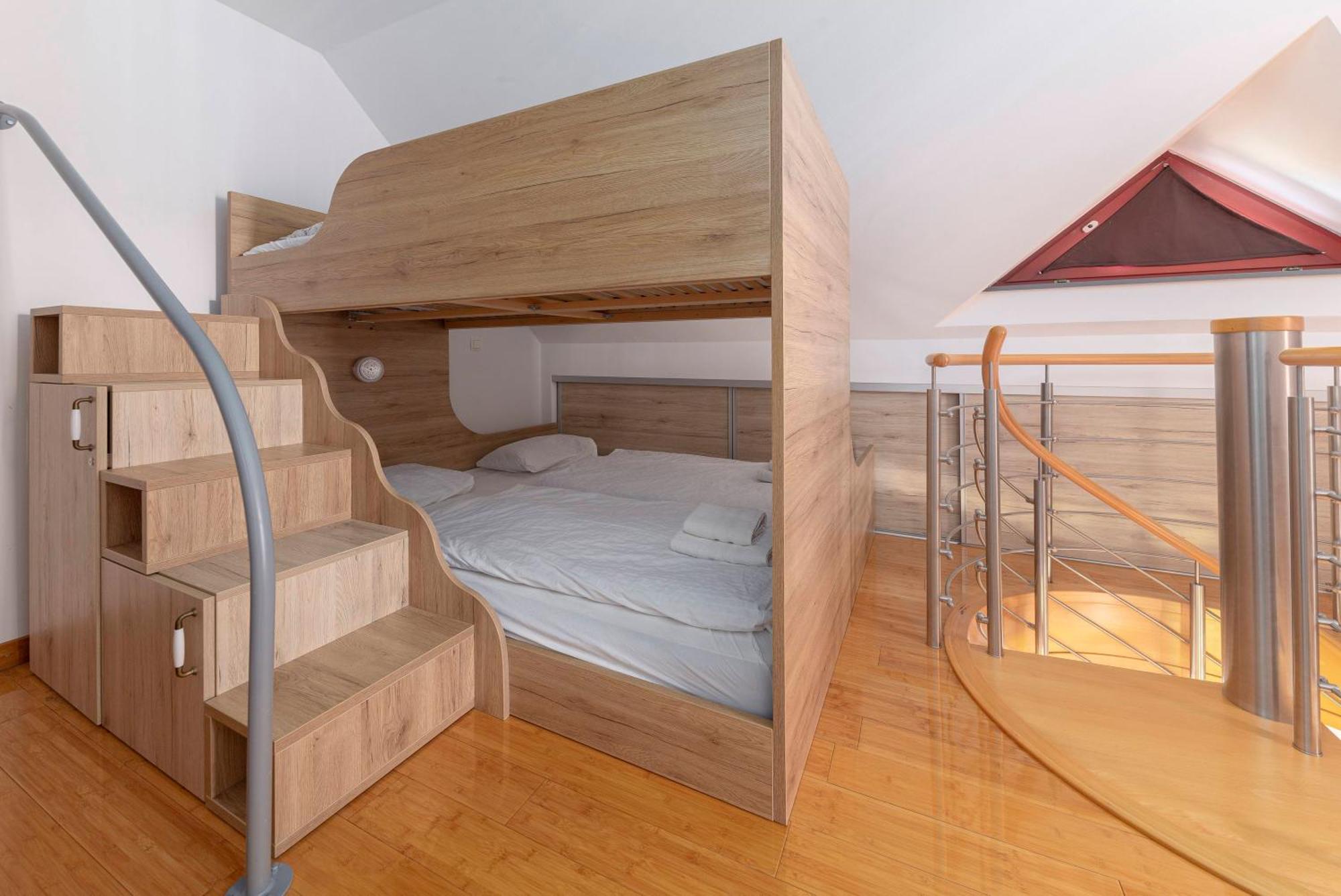 בוהין Timber Apartment מראה חיצוני תמונה