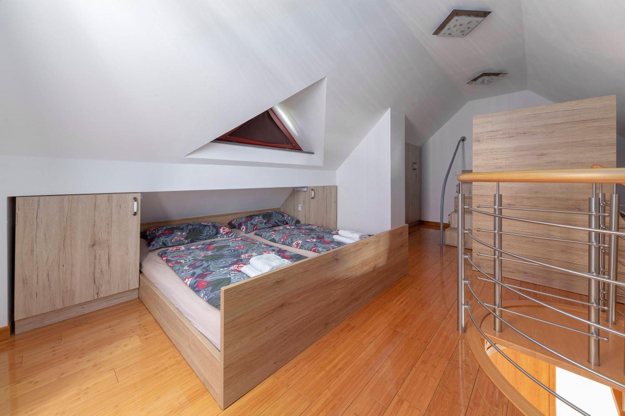 בוהין Timber Apartment מראה חיצוני תמונה