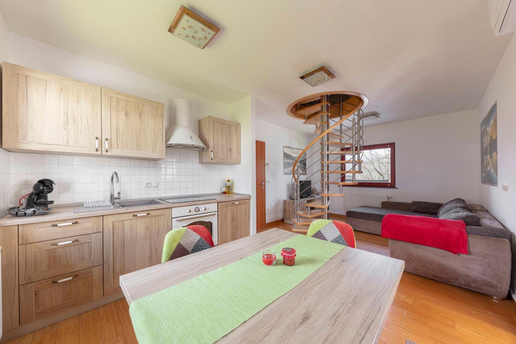 בוהין Timber Apartment מראה חיצוני תמונה